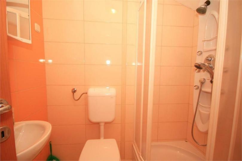 Beautiful Apartment Lovorka 6 , Baska, Krk Экстерьер фото